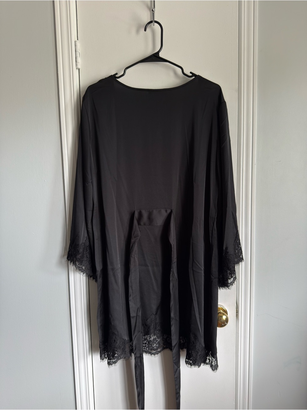 Homebodii Satin Robe & Slip - Picture 5 of 6